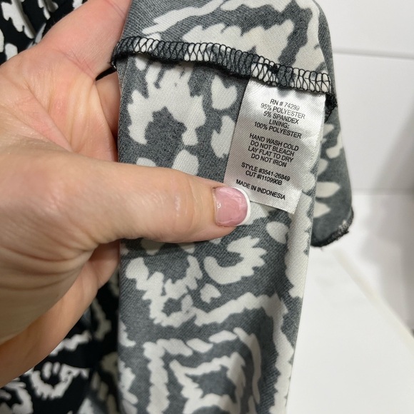 Enfocus Studio size 12 dress - Picture 5 of 9